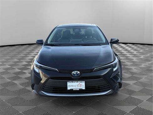 Used 2024 Toyota Corolla XLE image 8