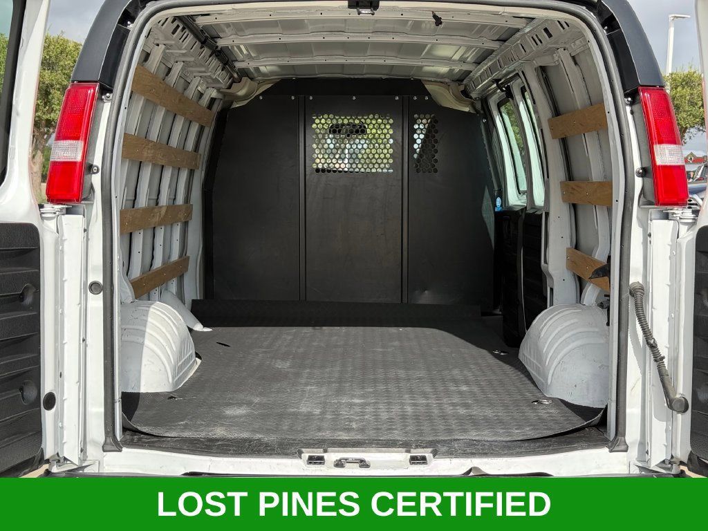 Used 2025 GMC Savana 2500 w/ Driver Convenience Package RWD image 19