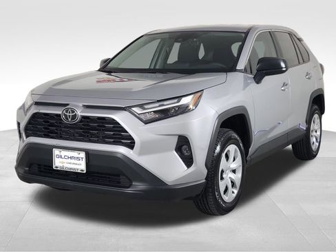 Used 2025 Toyota RAV4 LE image 3