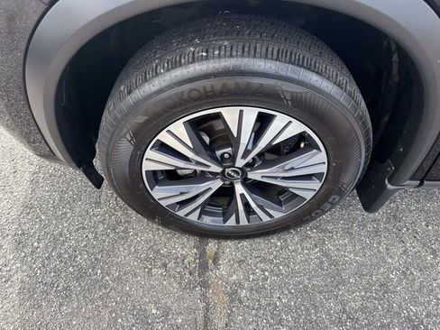 Used 2023 Nissan Rogue SV image 14