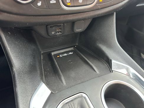 Used 2020 Chevrolet Traverse High Country image 22