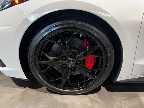 Used 2021 Chevrolet Corvette Stingray Premium Conv w/ Z51 Performance Package RWD image 25