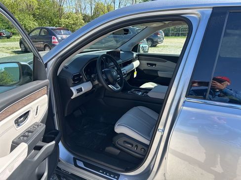 New 2026 Honda Pilot Elite image 16