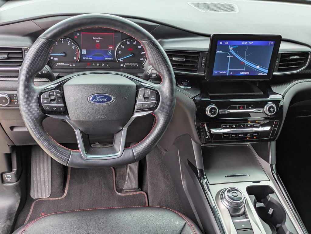 Used 2022 Ford Explorer ST-Line RWD image 13