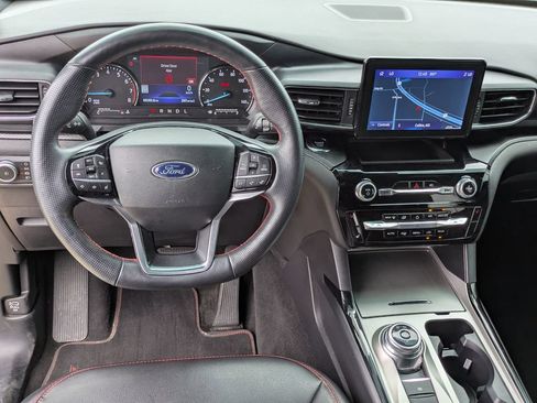 Used 2022 Ford Explorer ST-Line RWD image 13