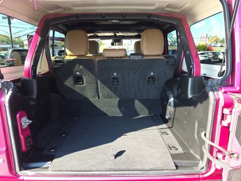 Used 2022 Jeep Wrangler Unlimited Sahara w/ Safety Group image 51