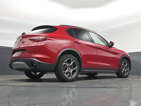 Used 2022 Alfa Romeo Stelvio Ti image 72