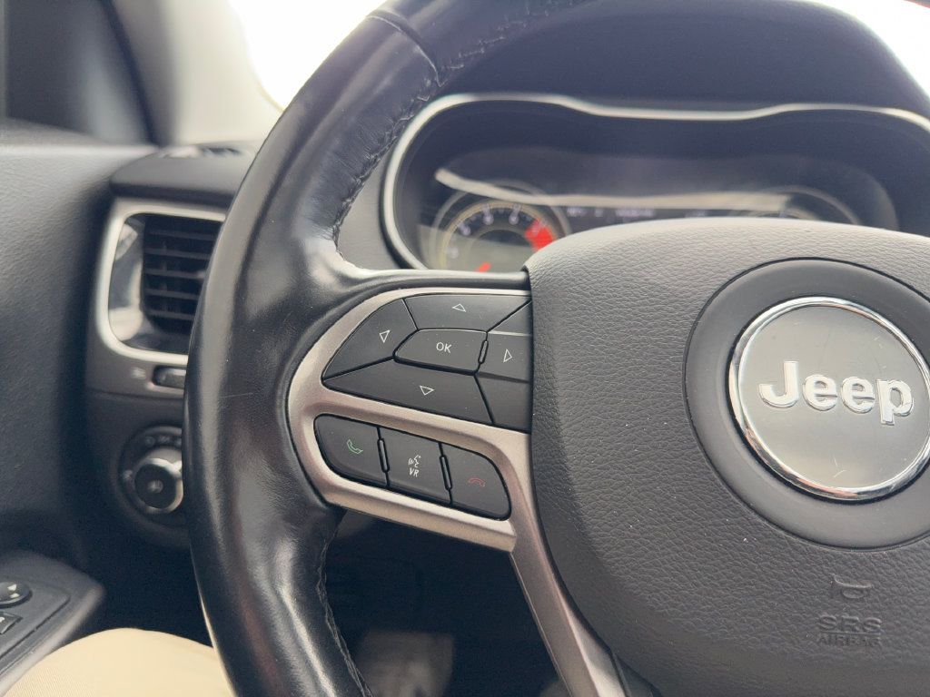 Used 2021 Jeep Cherokee Limited AWD/4WD image 16