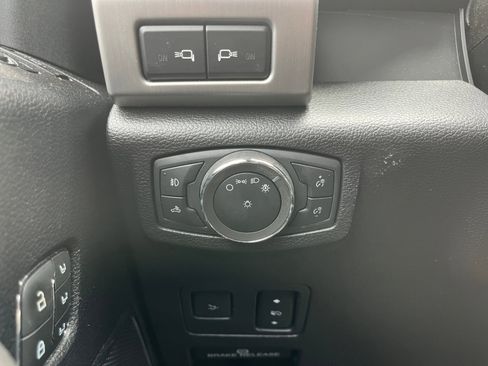 Used 2020 Ford F250 Platinum w/ FX4 Off-Road Package image 24