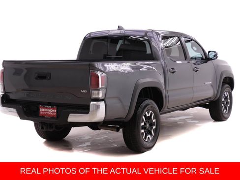 Used 2023 Toyota Tacoma TRD Off-Road image 2