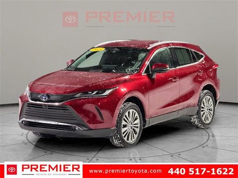 Used 2023 Toyota Venza Limited image 1