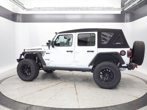 Used 2023 Jeep Wrangler Unlimited Rubicon w/ LED Lighting Group AWD/4WD image 3