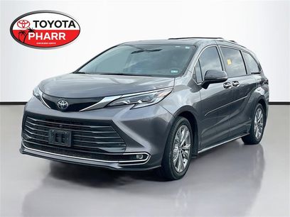 Used 2023 Toyota Sienna Platinum