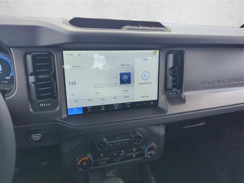 New 2026 Ford Bronco 2-Door AWD/4WD image 9