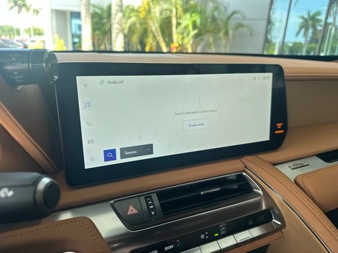 Used 2026 Lexus LC 500 Convertible w/ Bespoke Build Package RWD image 3