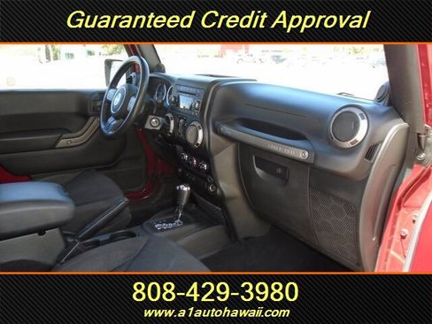 Used 2013 Jeep Wrangler Unlimited Sport AWD/4WD image 9