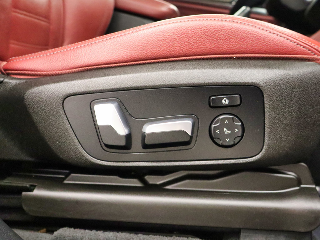 Used 2019 BMW X4 xDrive30i AWD/4WD image 43