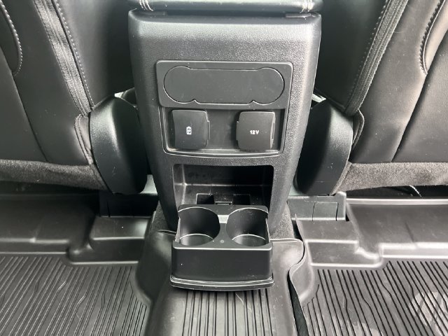 Used 2023 Ford Explorer XLT w/ Equipment Group 202A AWD/4WD image 36
