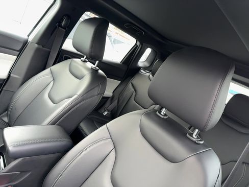 New 2026 Jeep Compass Limited image 7