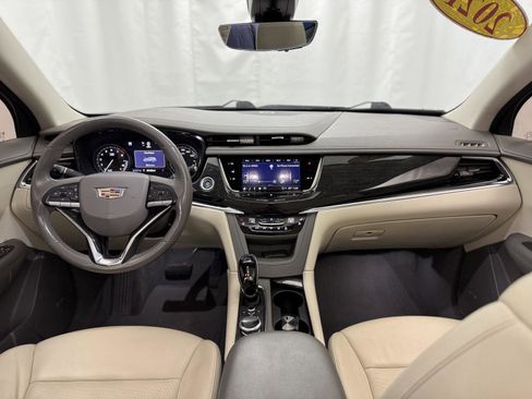 Used 2021 Cadillac XT6 Premium Luxury image 29