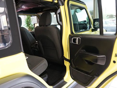 Used 2024 Jeep Wrangler Unlimited AWD/4WD image 50