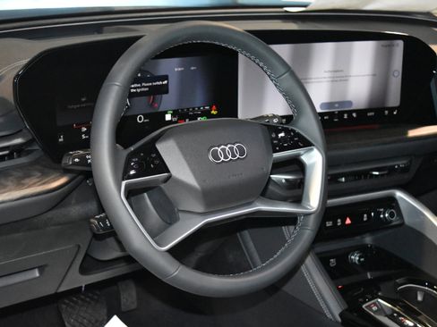 New 2026 Audi Q5 Premium Plus AWD/4WD image 2