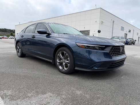 Used 2023 Honda Accord EX image 4