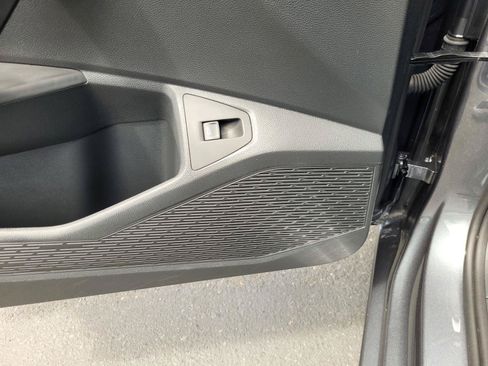 Certified 2025 Volkswagen Jetta Sport FWD image 21
