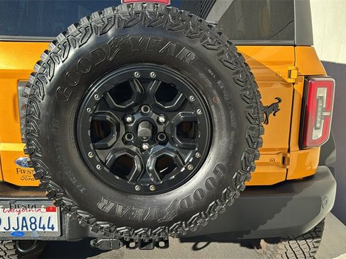 Certified 2022 Ford Bronco Wildtrak image 10