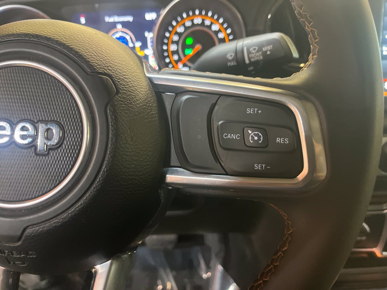 Used 2023 Jeep Gladiator Overland AWD/4WD image 22