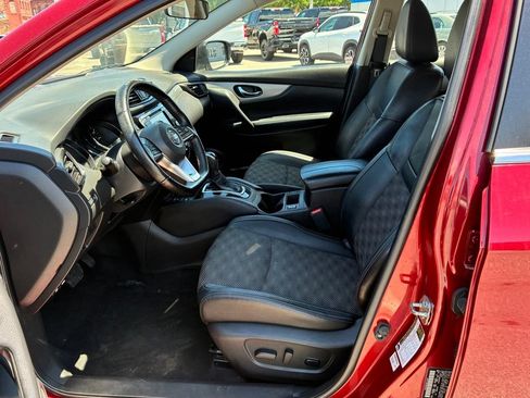 Used 2020 Nissan Rogue Sport SV w/ Technology Package AWD/4WD image 16