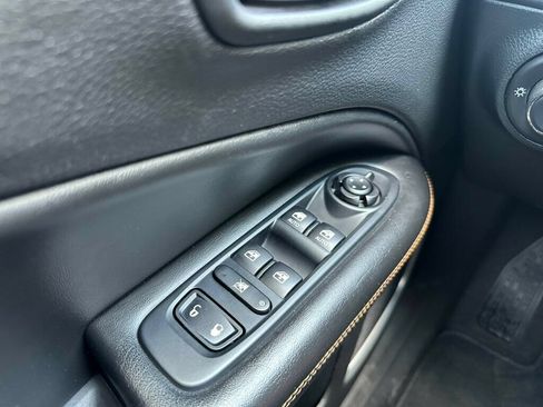 Used 2021 Jeep Compass Limited AWD/4WD image 23