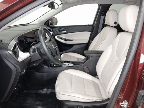 Used 2024 Buick Encore GX Avenir w/ Avenir Convenience Package FWD image 10