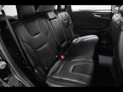Certified 2022 Ford Edge Titanium w/ Equipment Group 301A AWD/4WD image 20