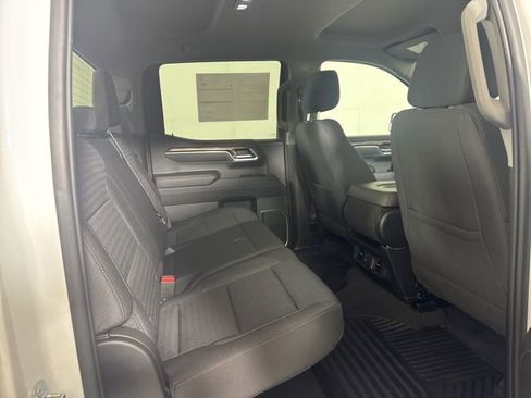 Used 2023 Chevrolet Silverado 1500 LT image 5