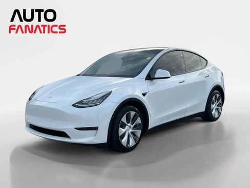 Used 2021 Tesla Model Y Long Range AWD/4WD image 1
