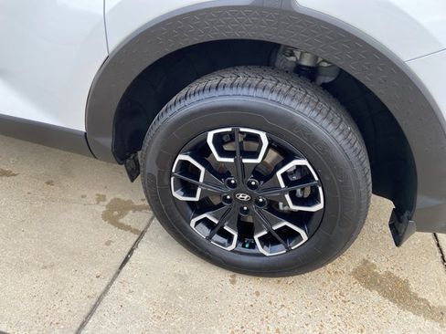 Used 2023 Hyundai Santa Cruz SEL Premium w/ Cargo Package image 17