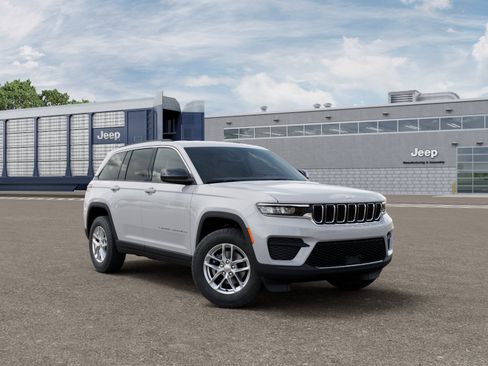 New 2026 Jeep Grand Cherokee Laredo X image 17