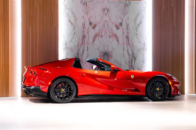 Used 2022 Ferrari 812 GTS RWD image 4