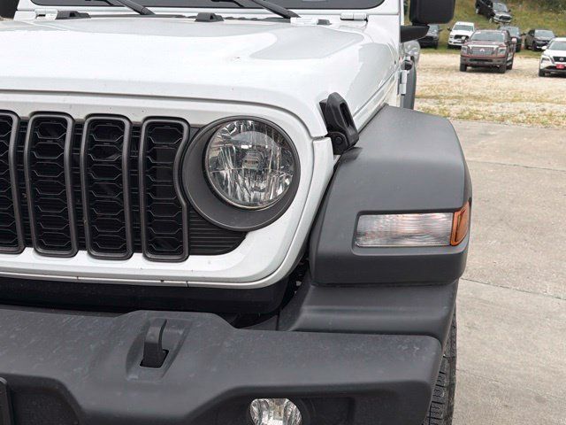 Certified 2025 Jeep Wrangler Unlimited Sport AWD/4WD image 10
