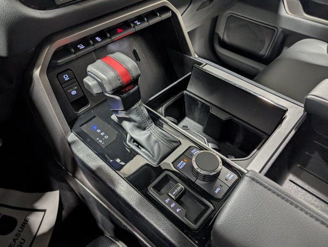 Used 2025 Toyota Sequoia 4WD image 27