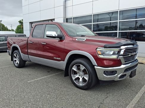 Used 2019 RAM 1500 Laramie AWD/4WD image 3