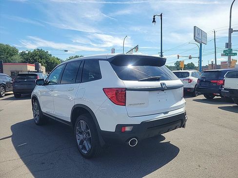 Used 2023 Honda Passport EX-L image 3