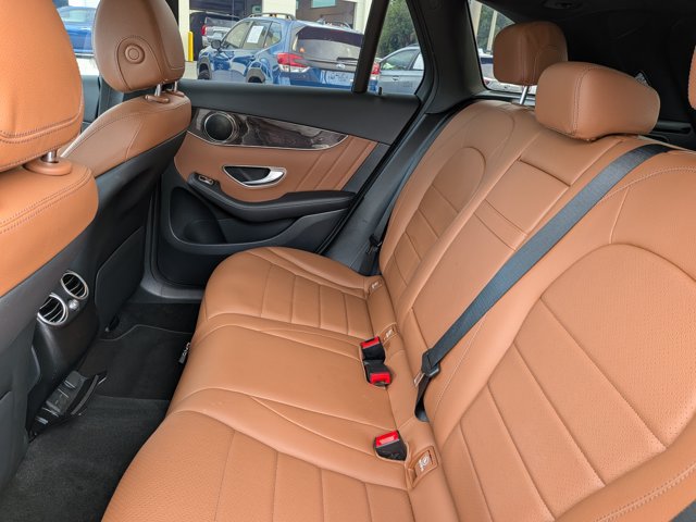 Used 2022 Mercedes-Benz GLC 300 image 16