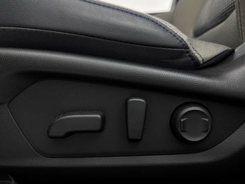 Used 2025 Subaru Forester Premium image 30