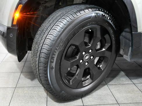 Used 2021 Land Rover Defender 110 X-Dynamic SE image 7