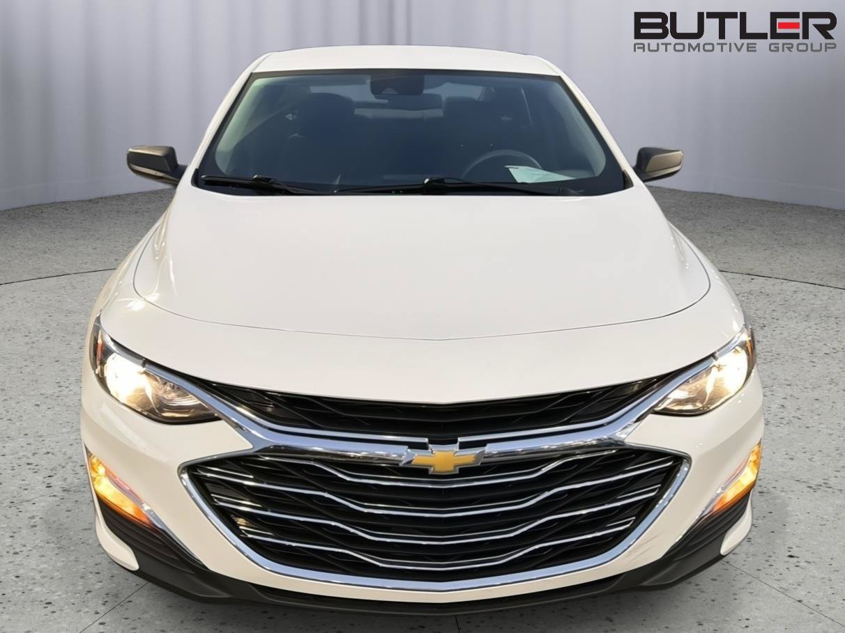 Used 2023 Chevrolet Malibu LS FWD image 9
