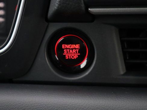 Certified 2025 Honda Pilot Elite image 28