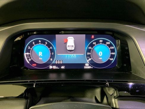 Used 2025 Volkswagen Atlas Cross Sport SE image 20