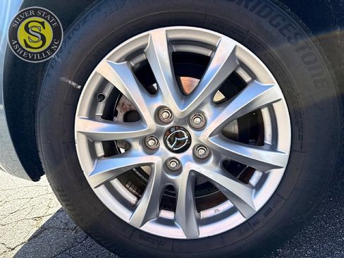 Used 2015 MAZDA MAZDA3 i Grand Touring image 8